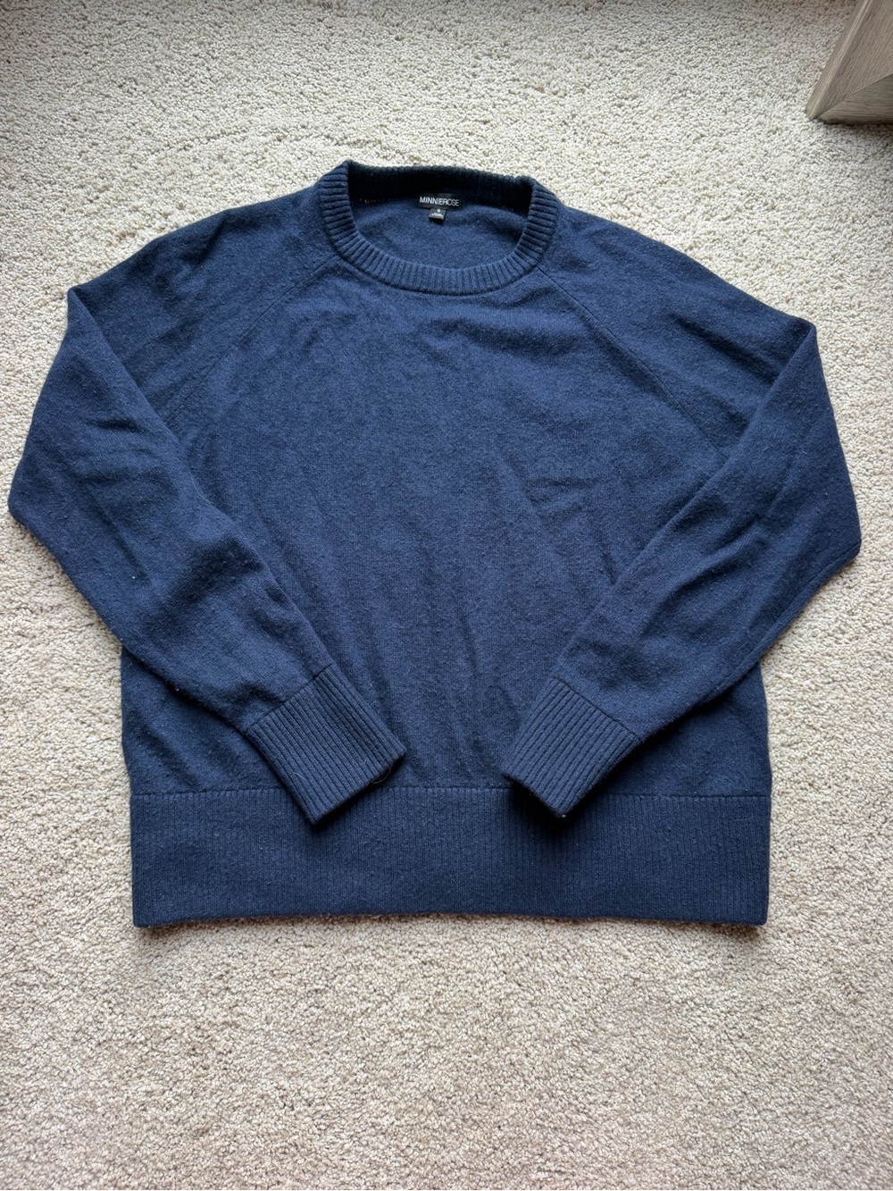 100% Cashmere MinnieRose Women's navy crewneck Sweater Size small womens